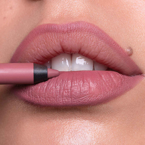 Close-Up Lip Shaper